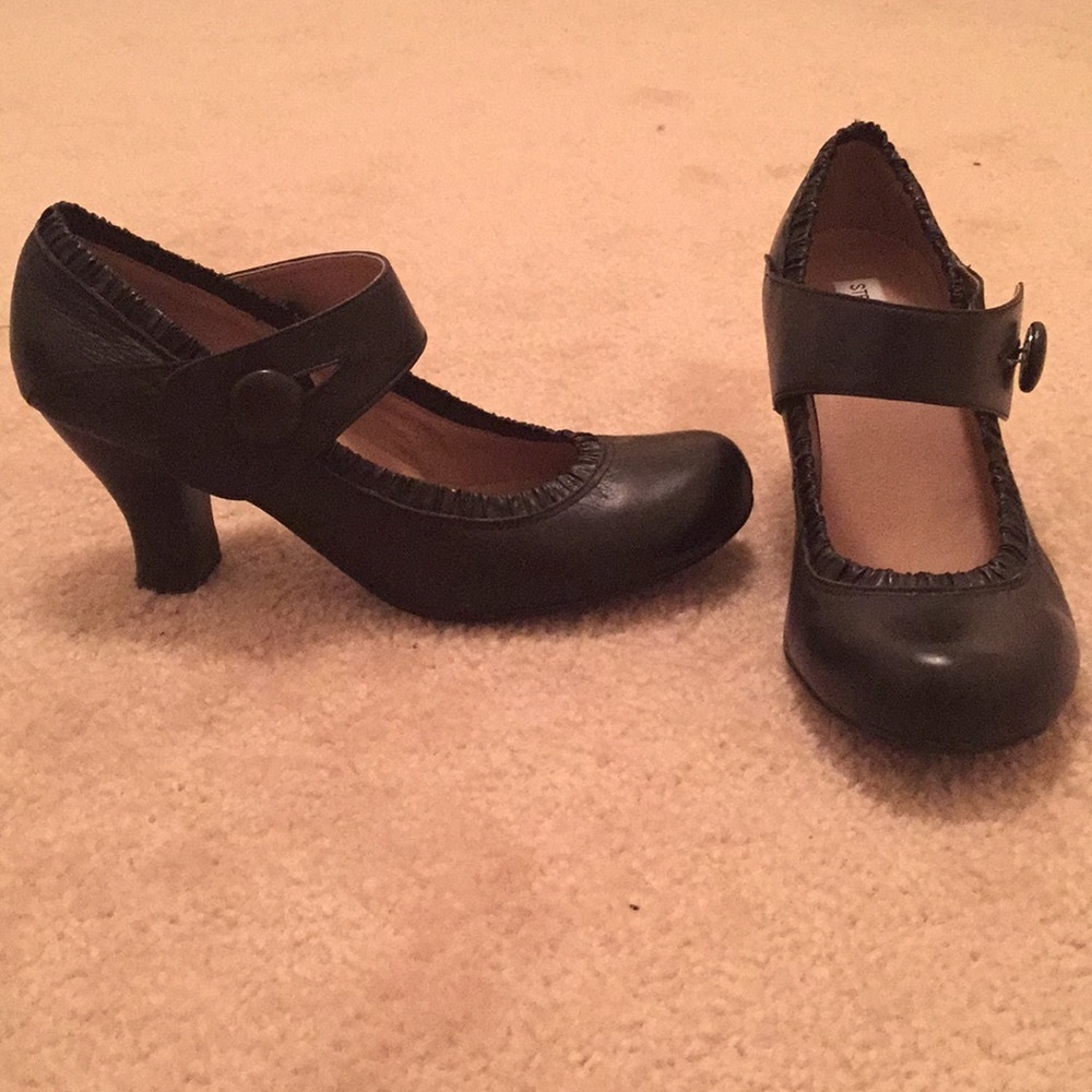 Leather Ruffle Heels
